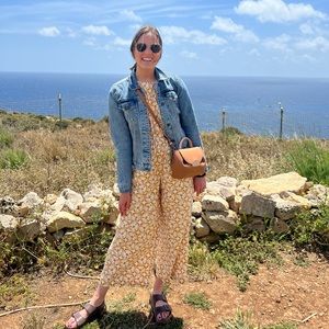 Meet your Posher, Avalon